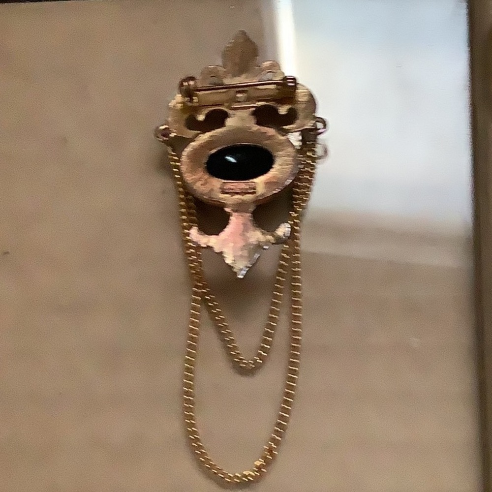 BERGERE Fleur De Lis Goldtone Brooch - Picture 2 of 3